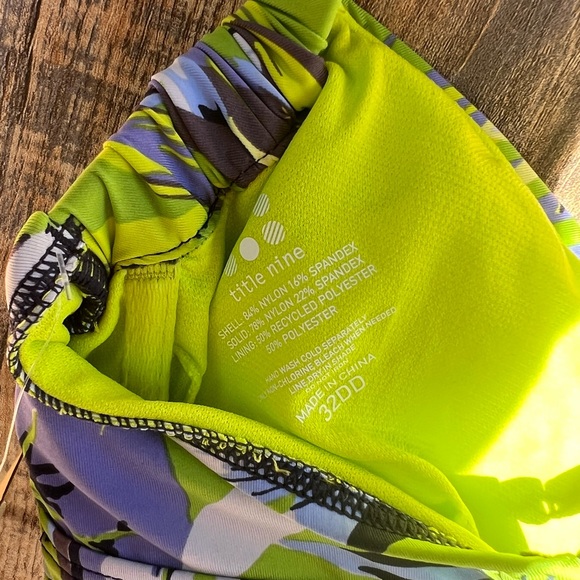 NEW Title Nine Bikini Swimsuit Swim Top Piece 32D NWT - Picture 4 of 4